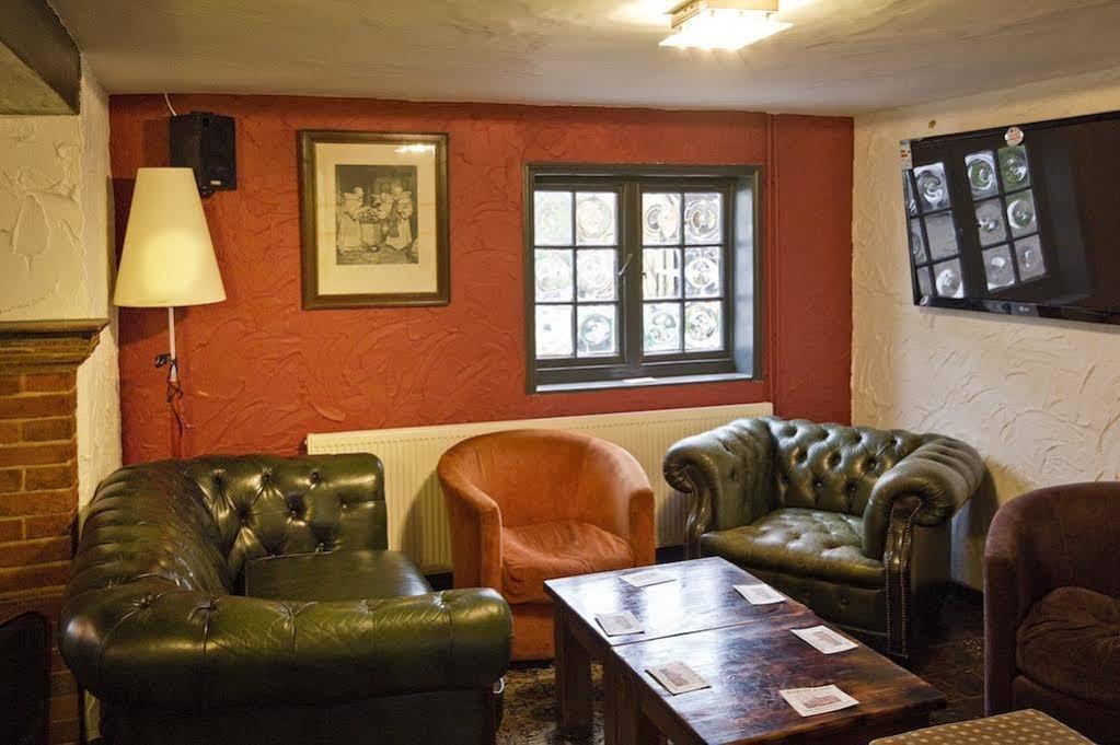 The May Garland Inn Hellingly Exterior foto